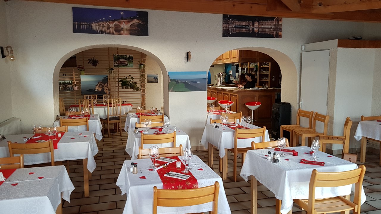 Restaurant du Relais de l'Estuaire, à côté de Blaye